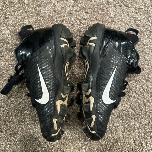 Nike boys black and white cleats size 13C - Picture 4 of 5